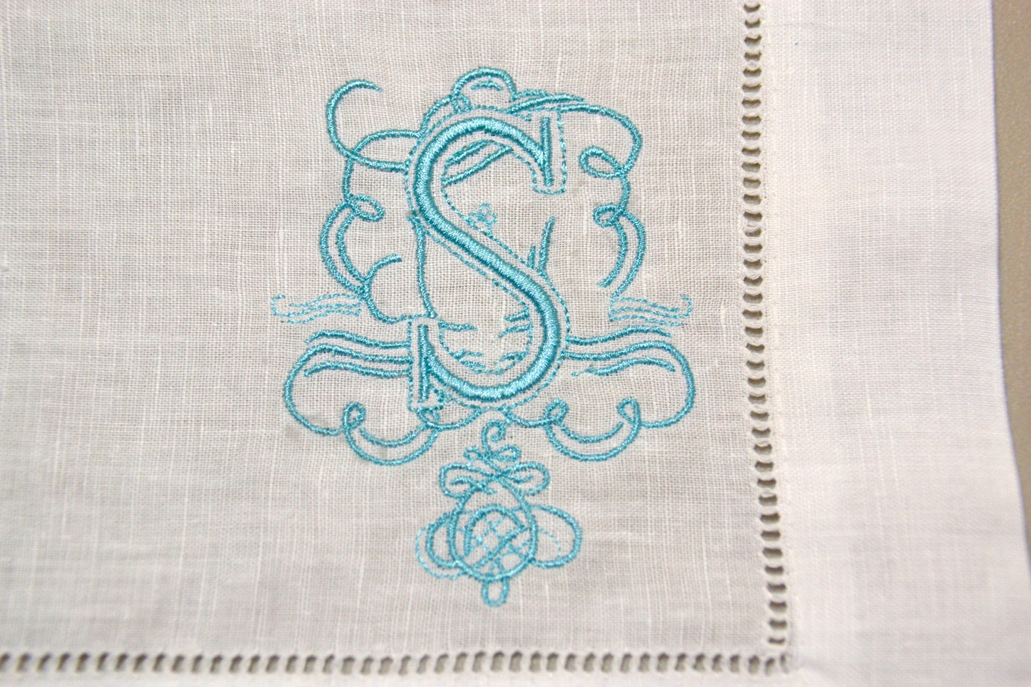 Scroll Customized Monogrammed Linen Placemat